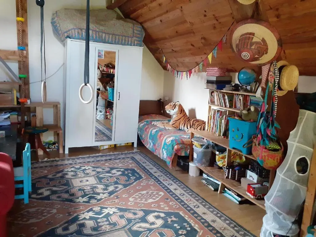 Holiday home Magnifique Moulin Au Bord D'Une Riviere, Calme Absolu, Piano Doyet